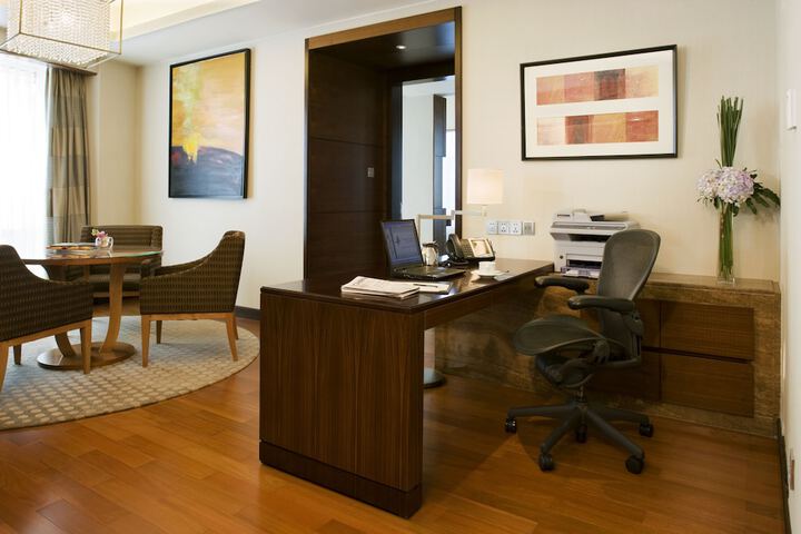 Room 53 of 152