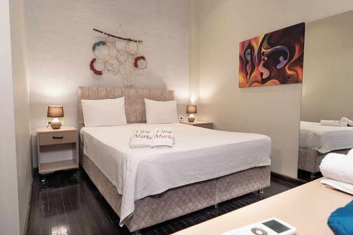 Room 33 of 68