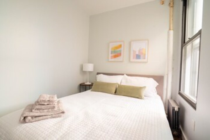 Room 50 of 62