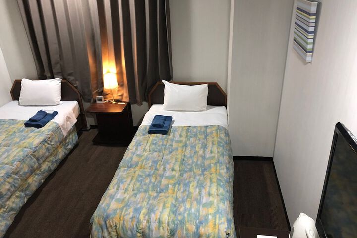 Room 12 of 31