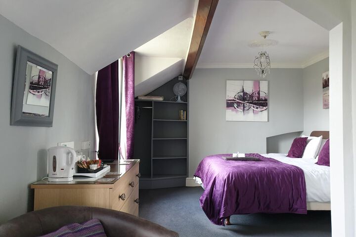 Room 21 of 62