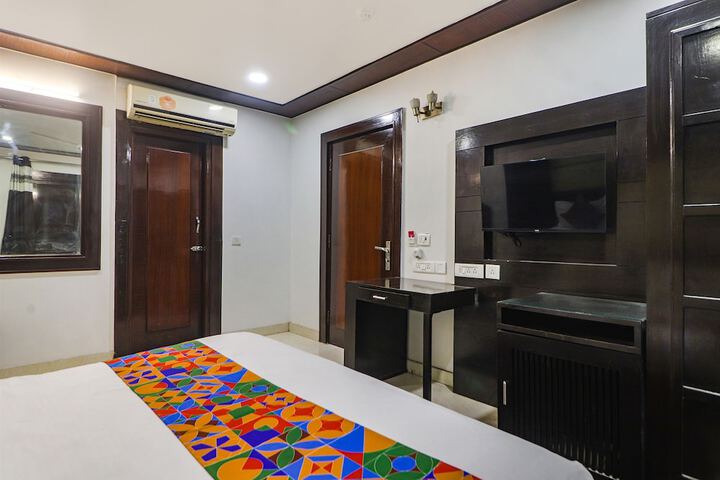Room 16 of 26