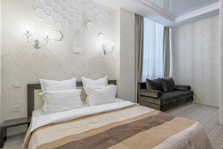 Room 31 of 49