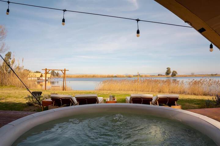 Hot Tub 55 of 84