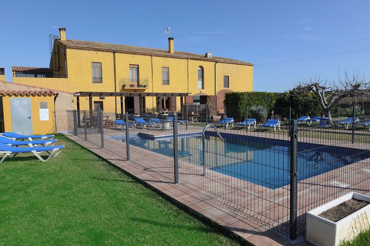 Pool 52 of 74