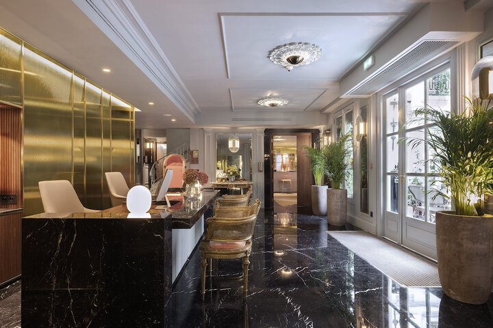 Hotel Interior 8 of 129