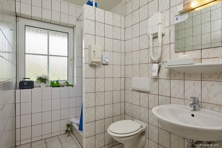 Room 16 of 47