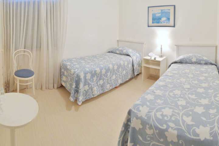 Room 14 of 41
