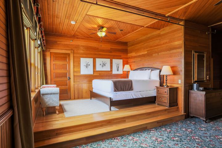 Room 5 of 36
