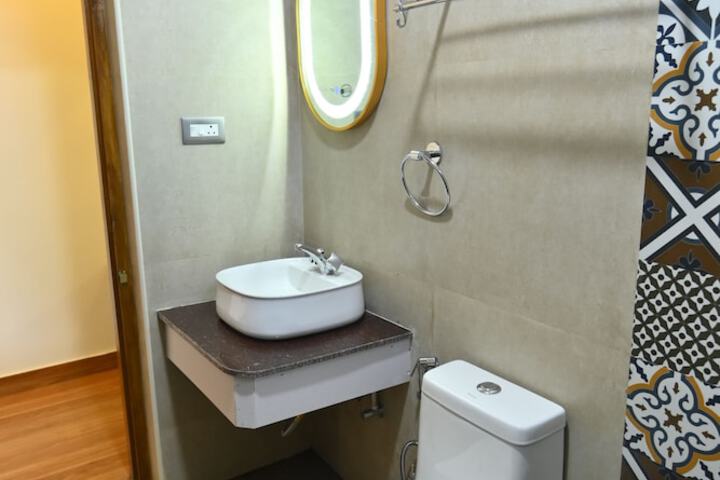 Room 19 of 35