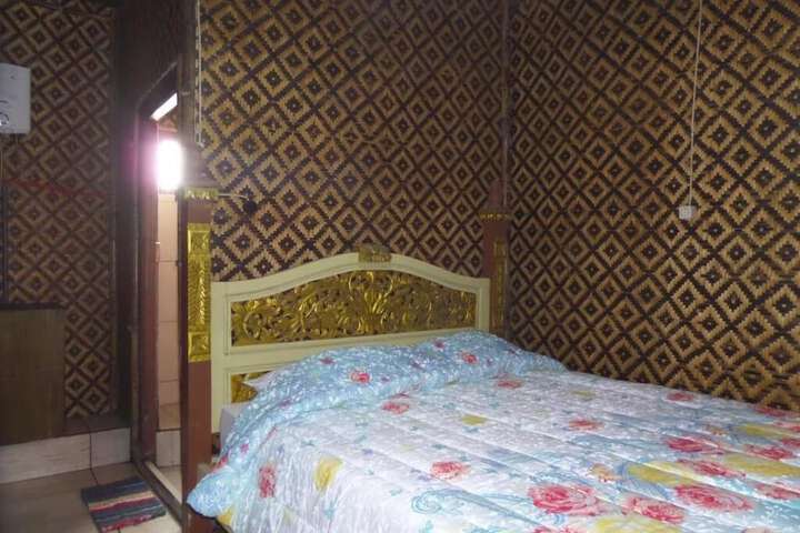 Room 7 of 24