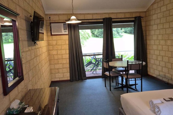 Room 14 of 59
