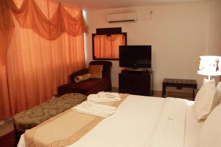 Room 19 of 42