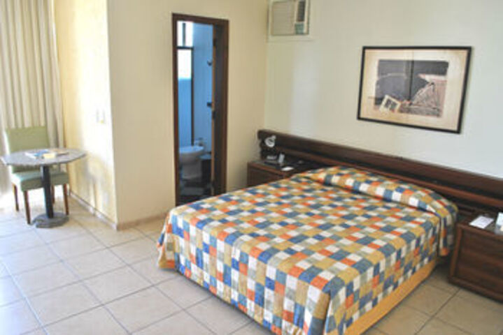 Room 10 of 23