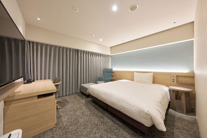 Room 14 of 177