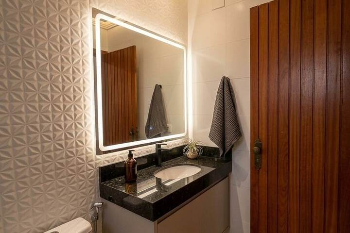 Room 16 of 22