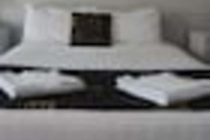 Room 14 of 60