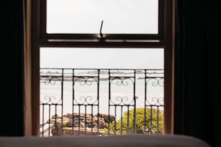 Room 43 of 85