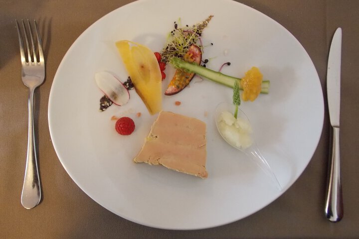 Dining 12 of 40