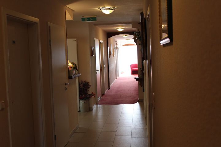 Ballroom/Hall 64 of 68