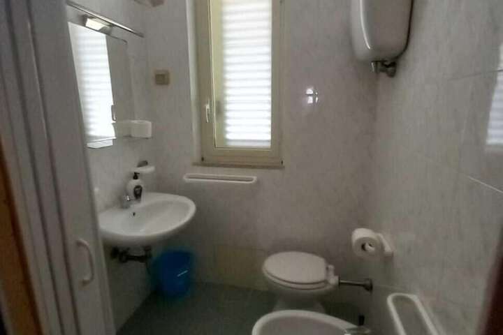 Room 32 of 130