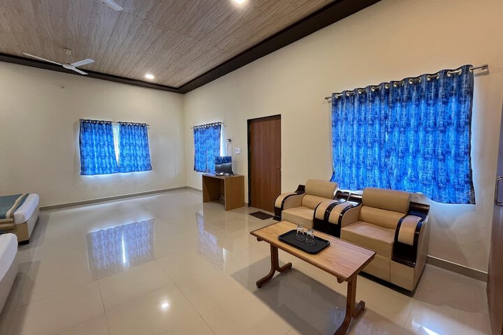 Room 26 of 63
