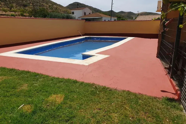 Pool 8 of 17