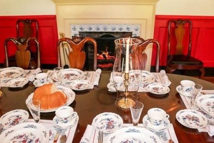 Dining Photos