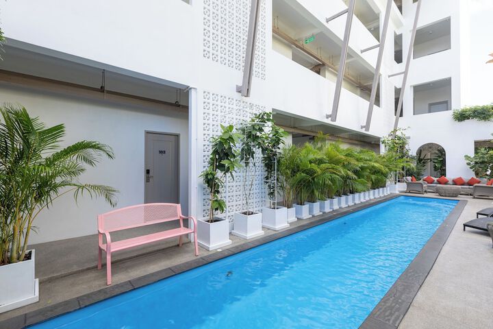 Pool 77 of 90