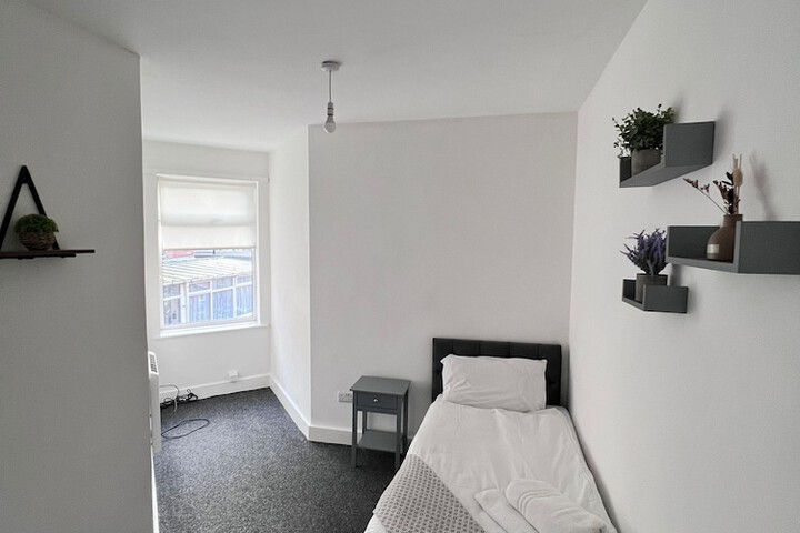 Room 35 of 112