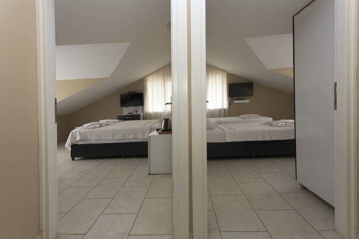 Room 9 of 53