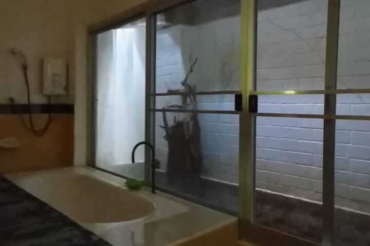 Room 126 of 150