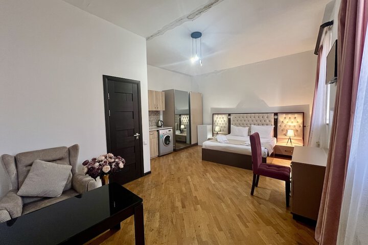 Room 28 of 113