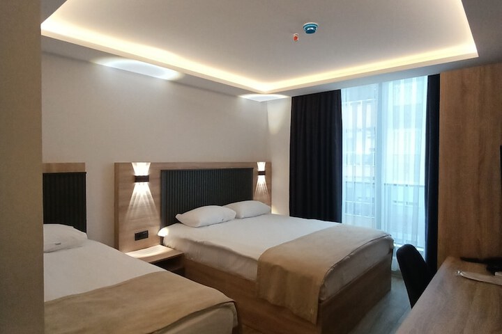 Room 4 of 22