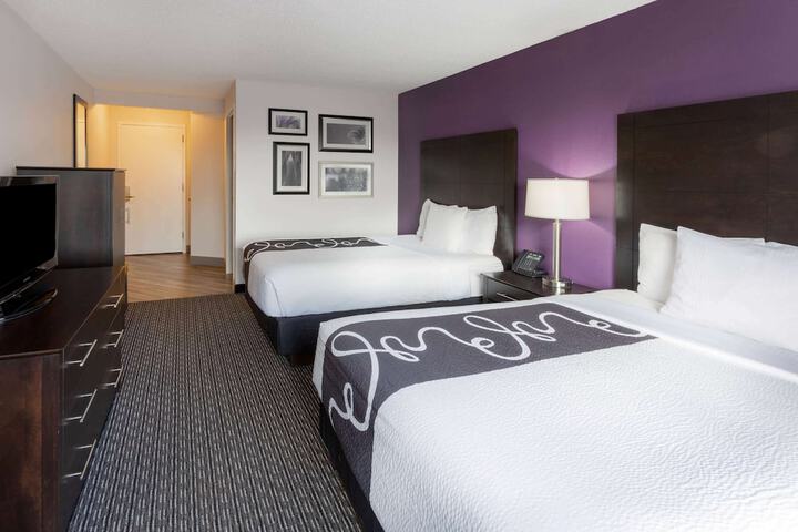 Double Bed Accessible (3 of 9)
