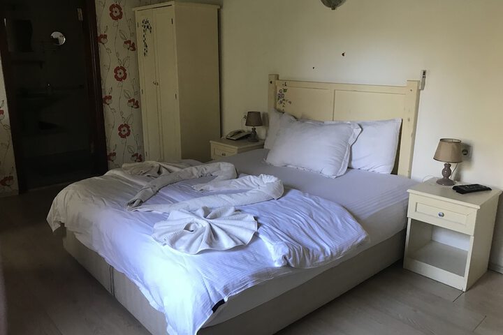 Room 5 of 35