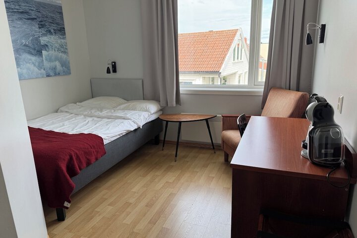 Room 14 of 34