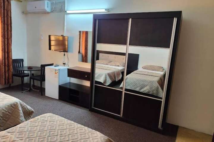 Room 25 of 34