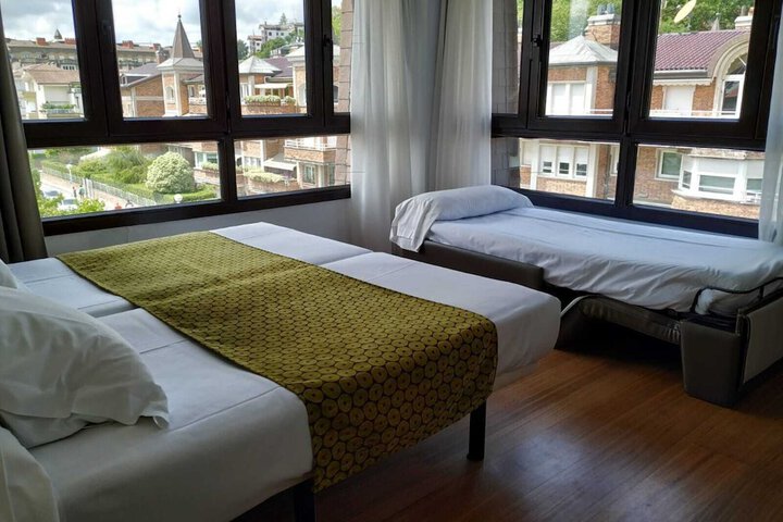Room 4 of 30