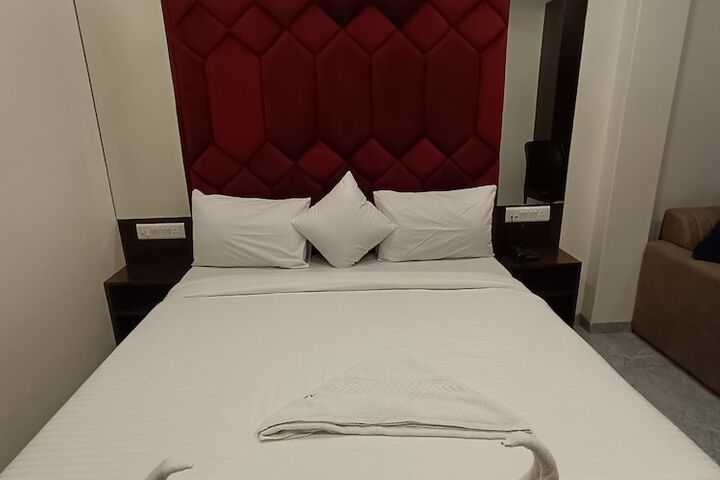 Room 16 of 39