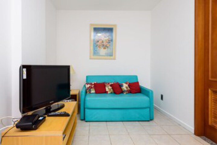 Room 16 of 33