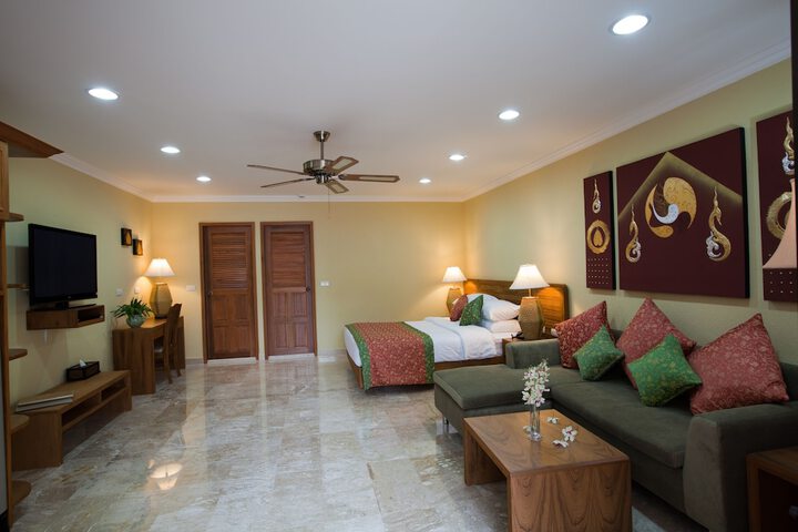 Room 26 of 60