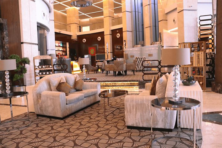 Guest Lobby