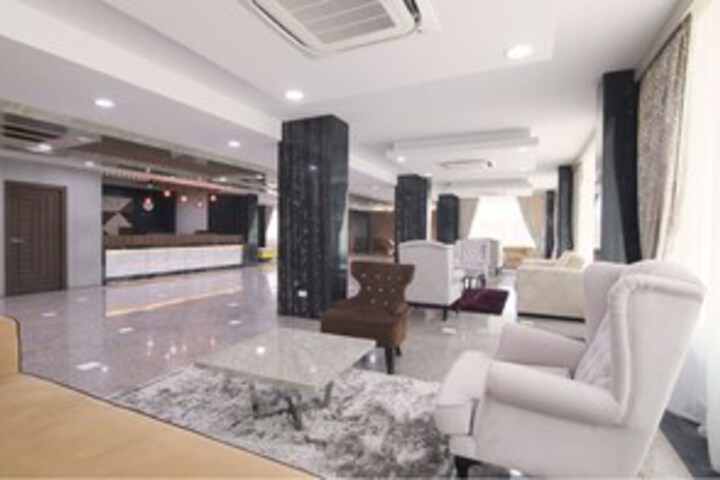 Hotel Interior 20 of 32