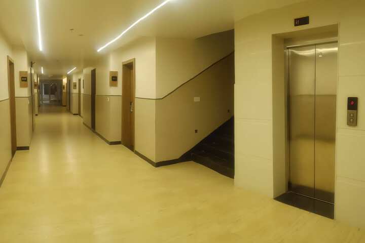 Room 13 of 19