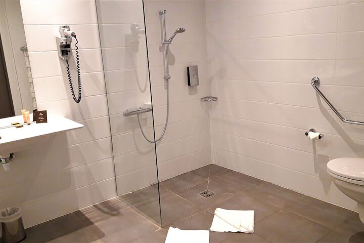 Room 29 of 80