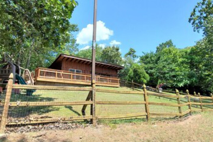Property Grounds 37 of 50