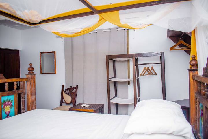 Room 14 of 89