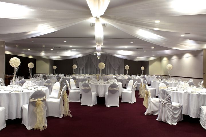 Ballroom/Hall 62 of 84