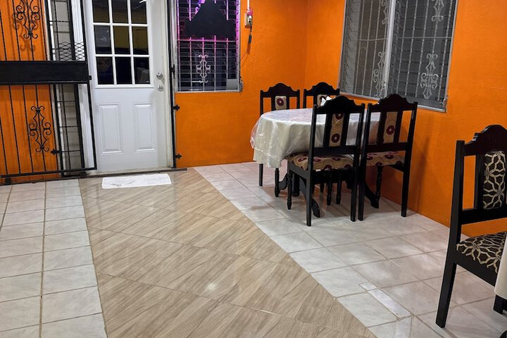 Dining 65 of 82